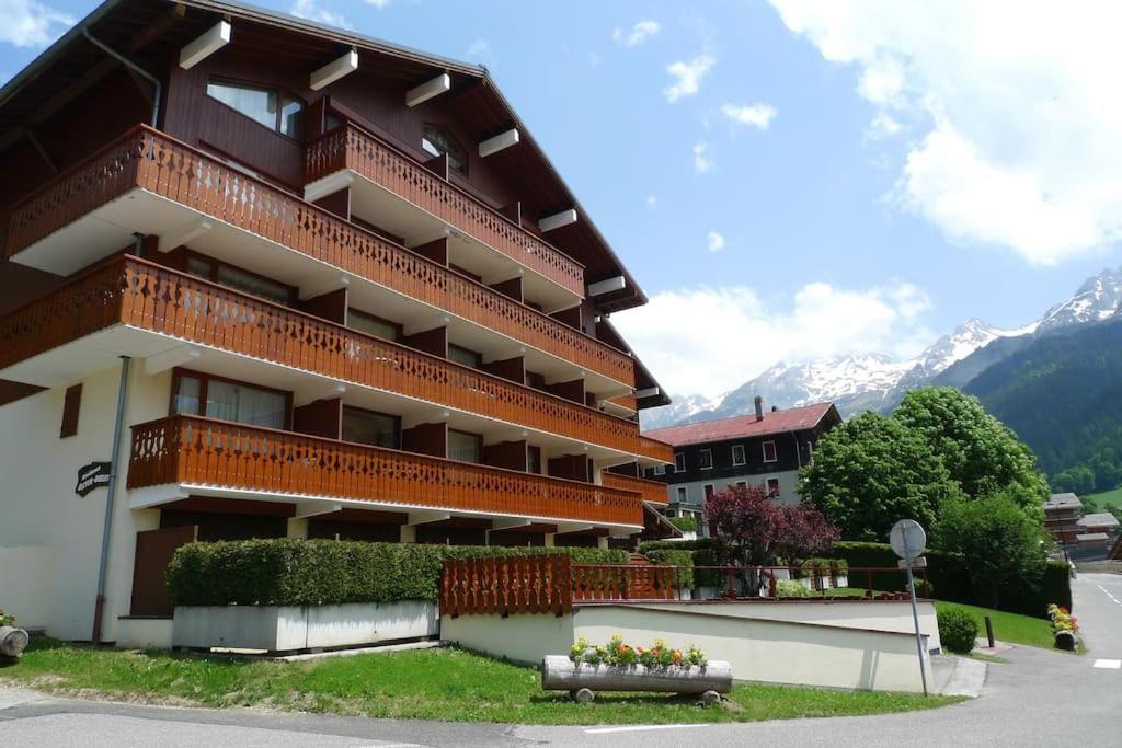 Appartement Cosy Avec Terrasse Sud - Proche Village La Clusaz Eksteriør bilde