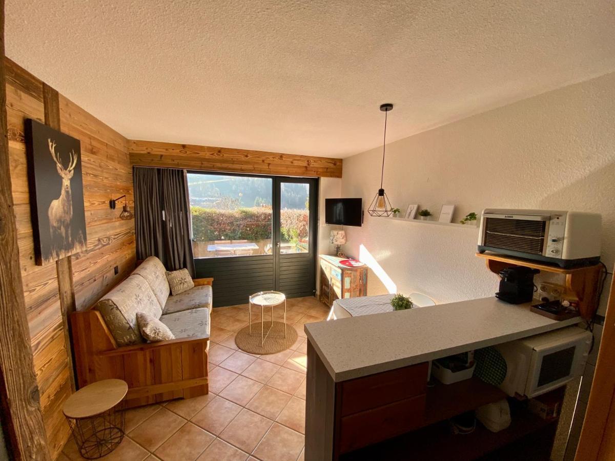 Appartement Cosy Avec Terrasse Sud - Proche Village La Clusaz Eksteriør bilde